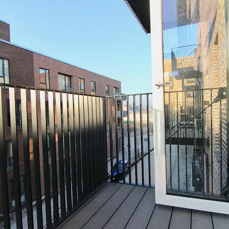 Great 3-bed Wbalcony In Orestaden