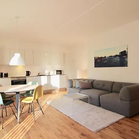Great 3-bed Wbalcony In Orestaden